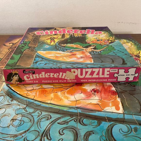 Vintage 70s Cinderella Puzzle by Fairchild #8560 w/Shaped Pieces FLAW - Picture 1 of 4